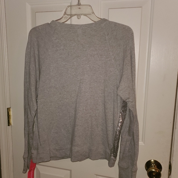 Xhilaration size L top NWT - Picture 2 of 2